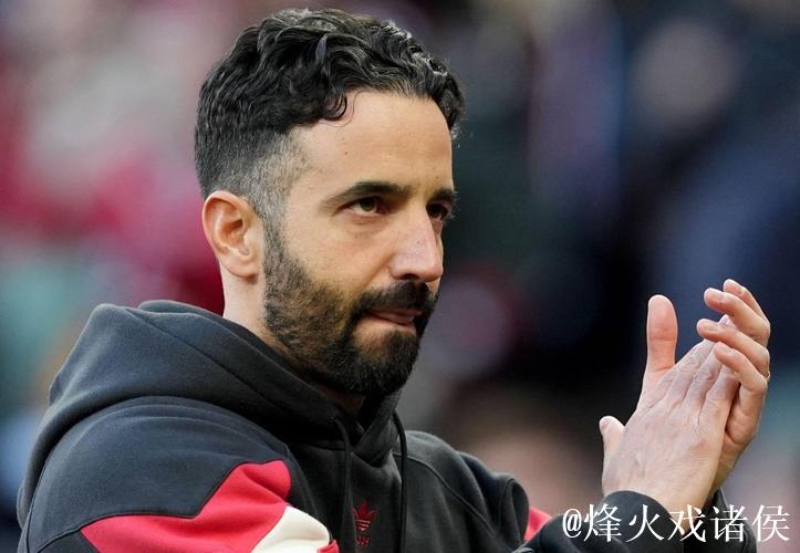 阿莫林或再强留曼联新帝星！直言青训吹捧过高，给过机会但不中用